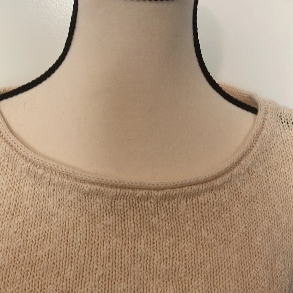 Liz Claiborne ivory short sleeves lightweight sweater for spring NWT 900 - Picture 3 of 7